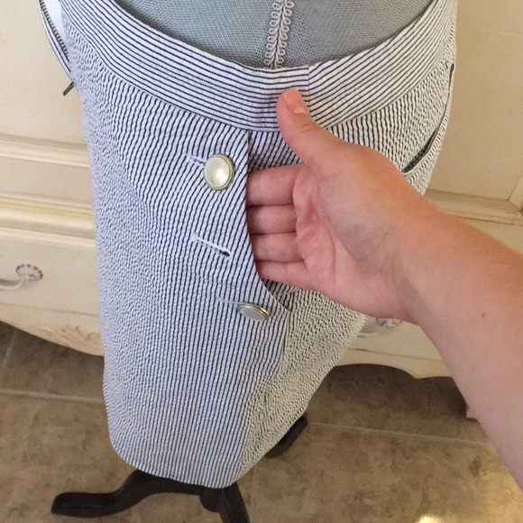 J crew blue and white striped seersucker skirt - Picture 6 of 8